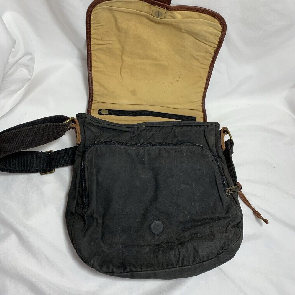 DULUTH TRADING Oil Cloth Sling Crossbody Messenger Bag Black - Picture 7 of 10